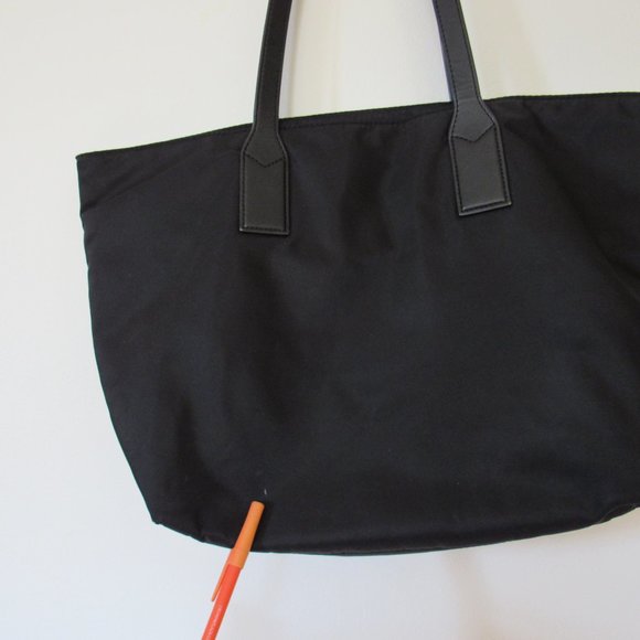Marc Jacobs Wingman Nylon Tote Bag Black 18x12 - Picture 4 of 7